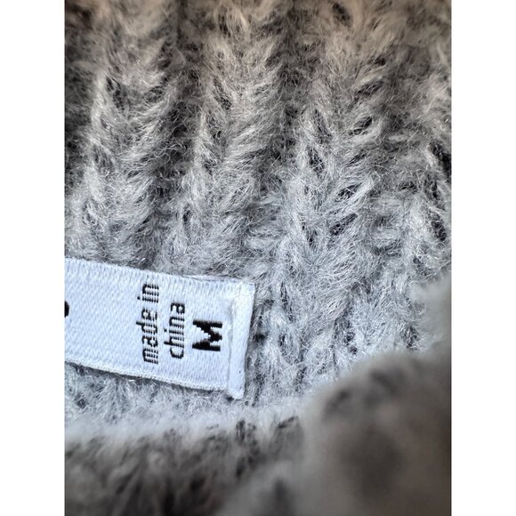 Staccato Gray Cable Knit Sweater W/ White Buttoned Sleeves M - Picture 4 of 9